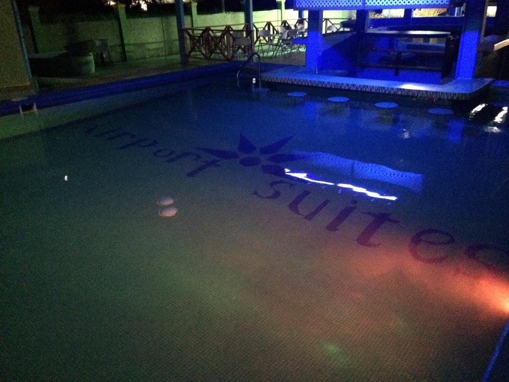 Airport Suites Hotel Piarco Esterno foto