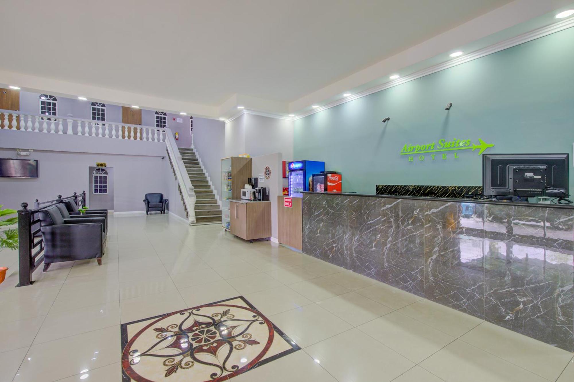 Airport Suites Hotel Piarco Esterno foto