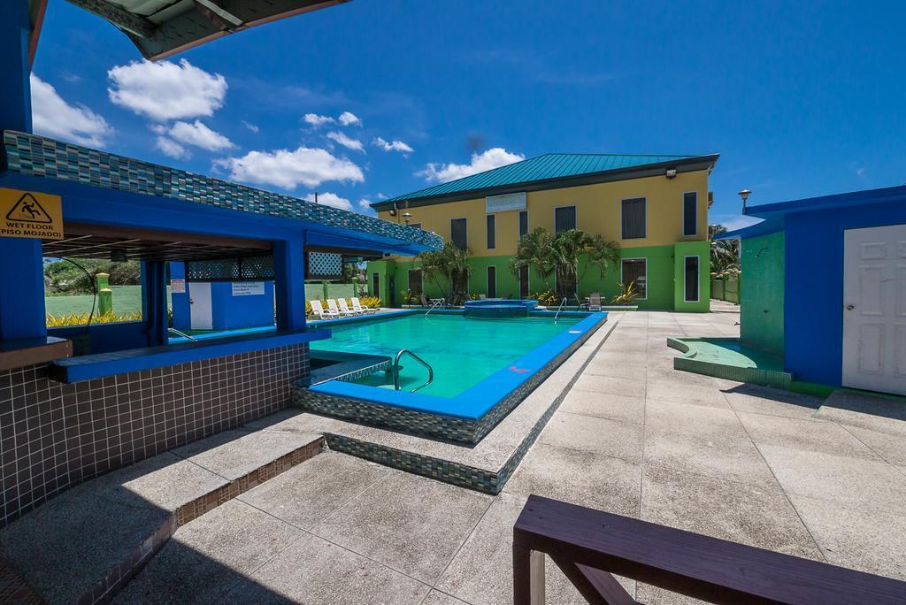 Airport Suites Hotel Piarco Esterno foto